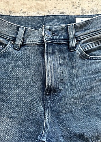 H&M Yırtık Detaylı Erkek Slim Fit Kot Pantolon - Görsel 3