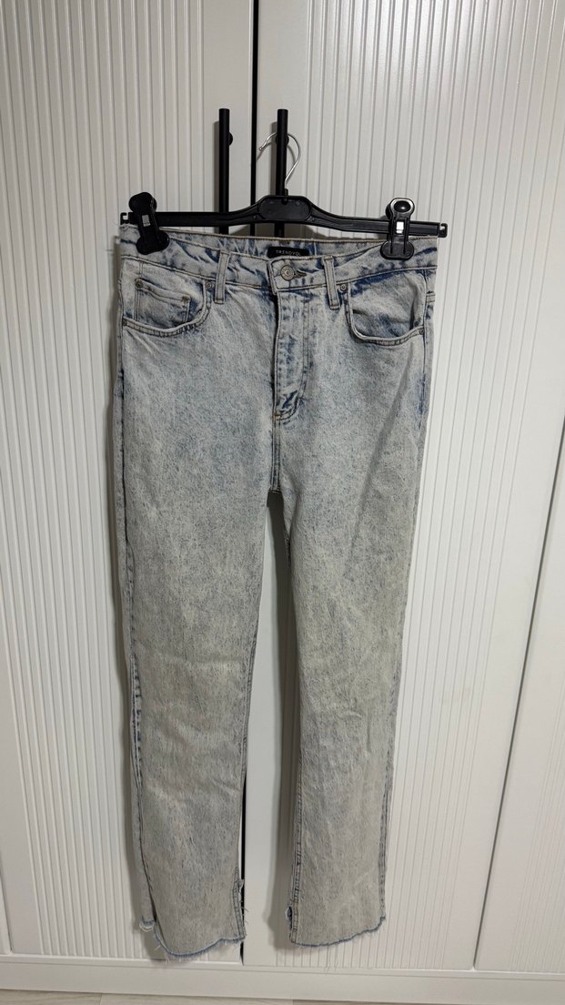 Düğmeli Batik Desenli Rahat Kesim Kadın Kot Pantolon - Görsel 4