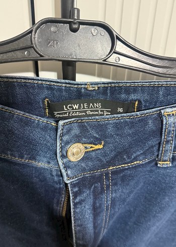 Kadın Lacivert Bol Kesim Midi Kot Pantolon - Görsel 4