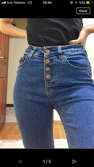 Düğmeli jean