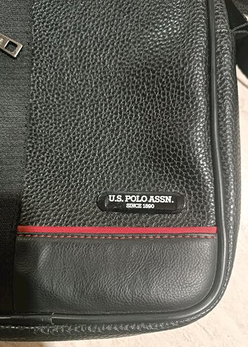 U.S. Polo Assn. Siyah Fermuarlı Erkek Omuz Çantası - Görsel 2