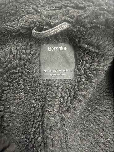 xs Beden Bershka mont