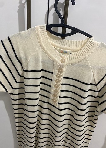 Kısa Kollu Çizgili Triko Midi Elbise - Görsel 2