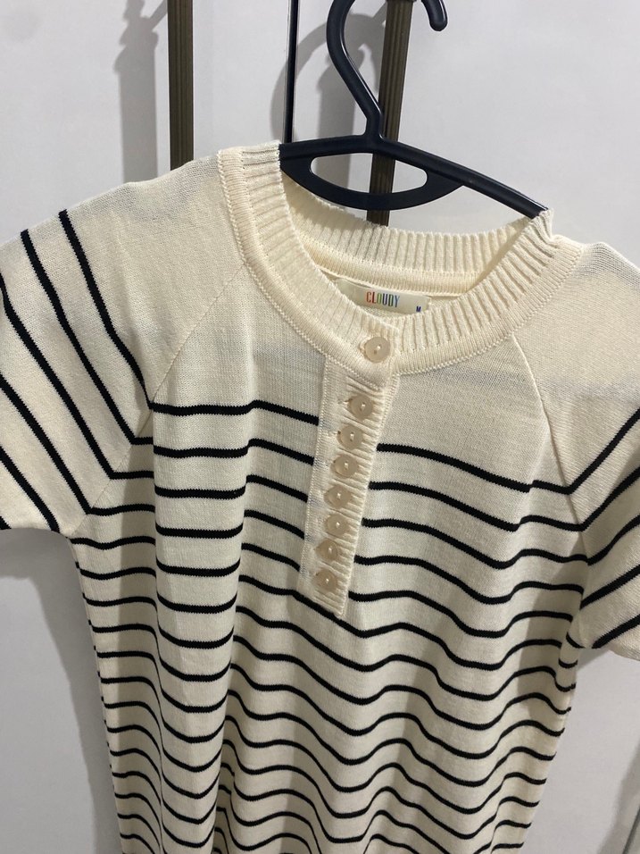 Kısa Kollu Çizgili Triko Midi Elbise - Görsel 2