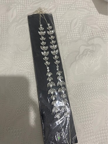 Gelinlik aksesuarı