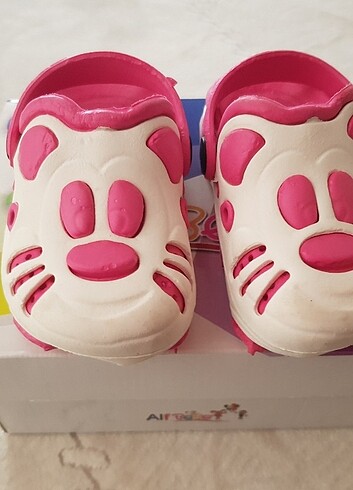 22 Beden pembe Renk Işıklı sandalet 