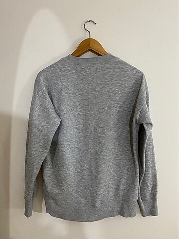 Pull and Bear pull and bear sweatshirt