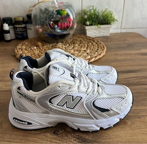 40 Beden beyaz Renk NewBalance 530 | Rahatlik ve Şıklık