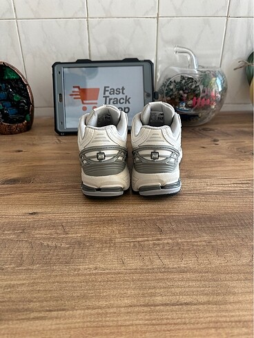 38 Beden ten rengi Renk New Balance 1906R Beyaz | İthal