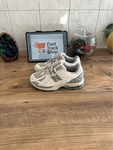 38 Beden New Balance 1906R Beyaz | İthal