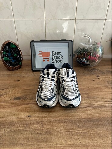 New Balance New Balance 1906R Beyaz (Unisex)