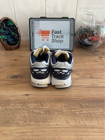 36 Beden gri Renk New Balance 1906R Beyaz (Unisex)