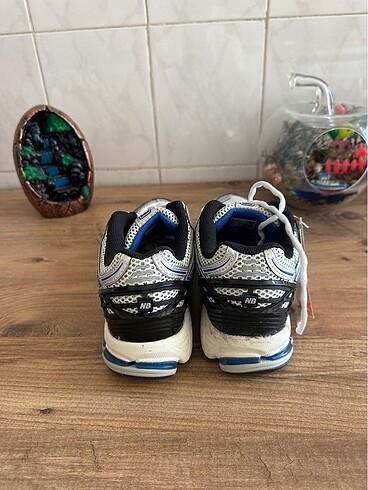 44 Beden beyaz Renk New Balance 1906R