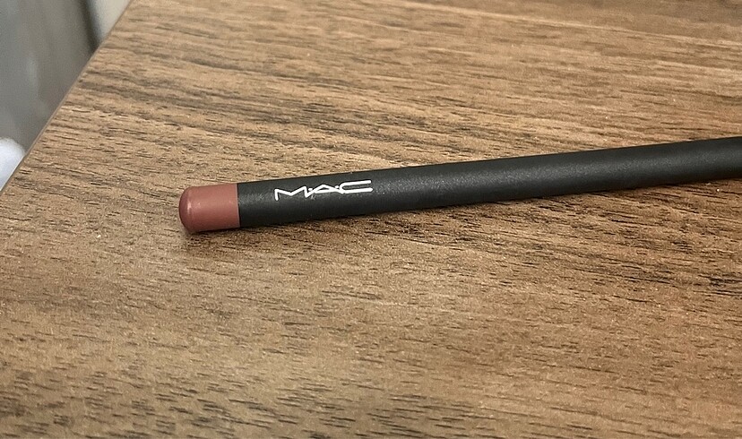 Beden Mac dudak kalemi