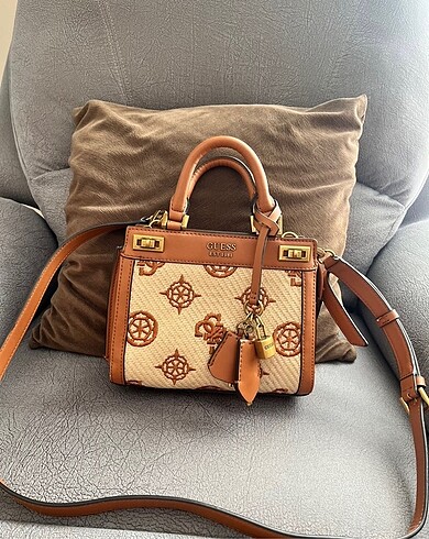 Guess çanta