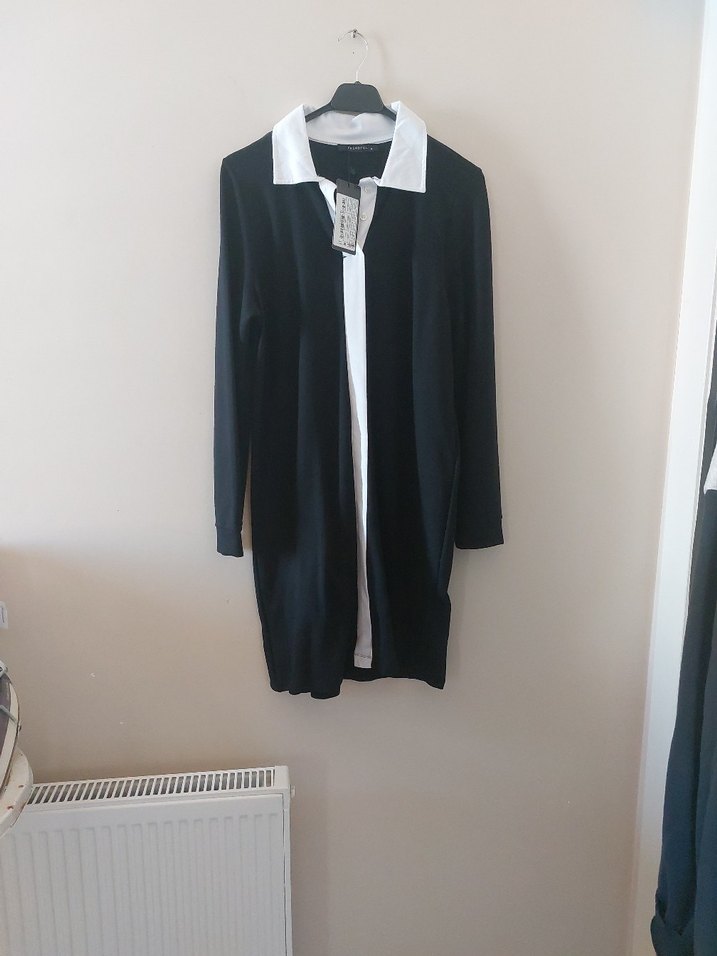 Siyah Uzun Kadın elbise Beyaz Yaka Detaylı - Görsel 2