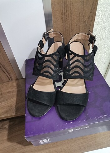 40 Beden siyah Renk Topuklu ayakkabı 