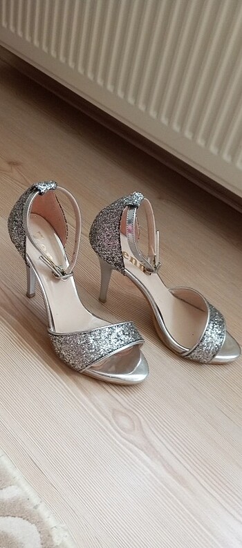 37 Beden Bayan stiletto