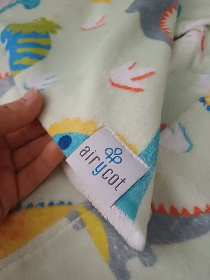 Erkek Çocuk Dinozor Desenli Renkli Bornoz ve Havlu - Görsel 4