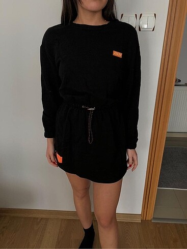 Bershka elbise