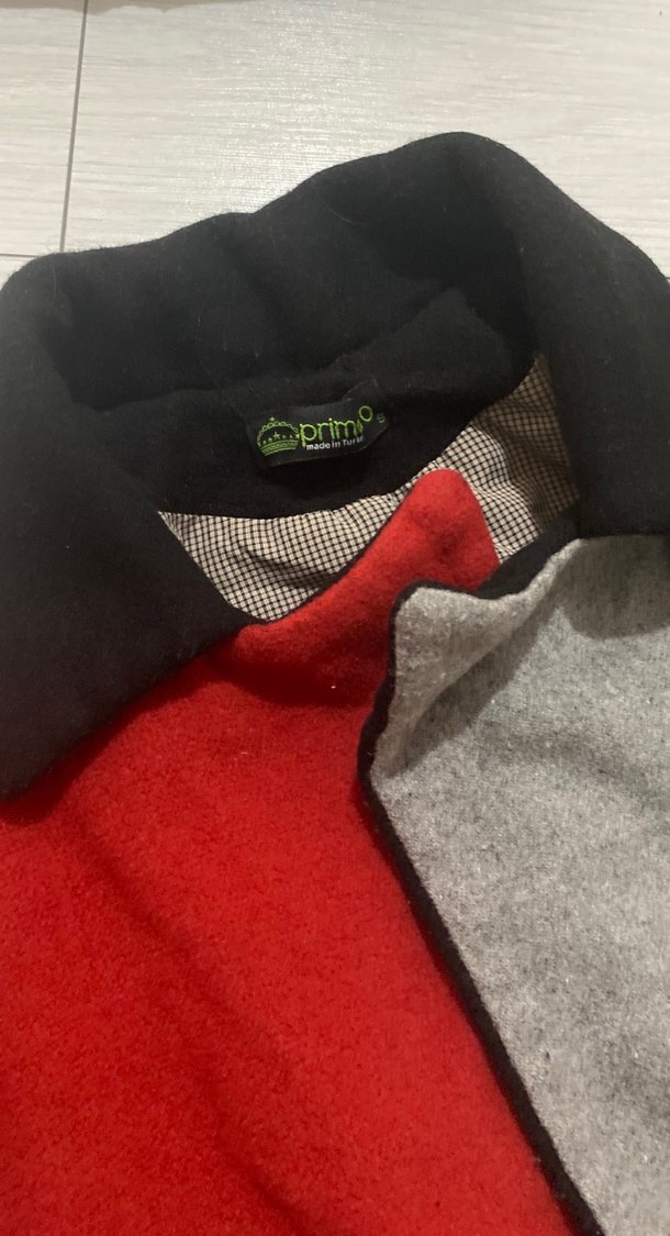 Düğmeli Kısa Kollu Gri Kırmızı Midi kaşe Ceket - Görsel 2