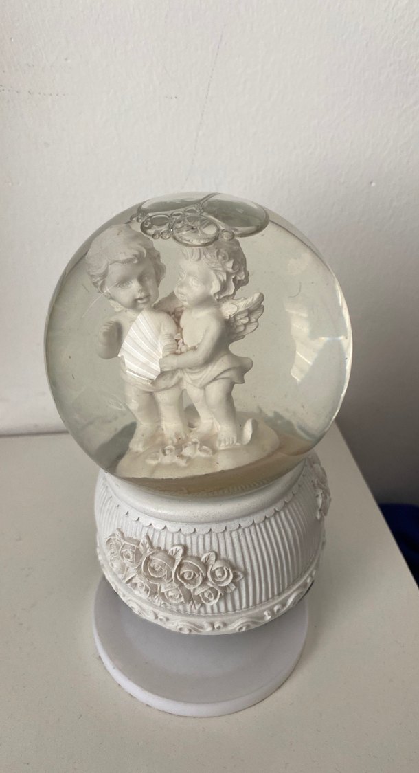 Beyaz Melek Figürlü Kar Küresi - Görsel 2