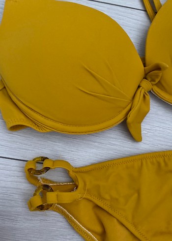 Diğer Parlak Sarı İp Askılı Bikini Takımı