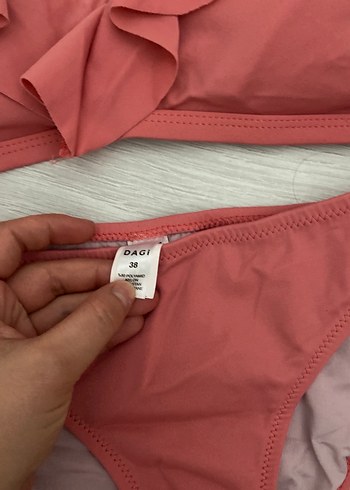 Diğer Pembe Volanlı İnce Askılı Bikini