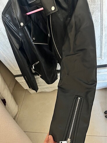 m Beden siyah Renk Stradivarius deri ceket