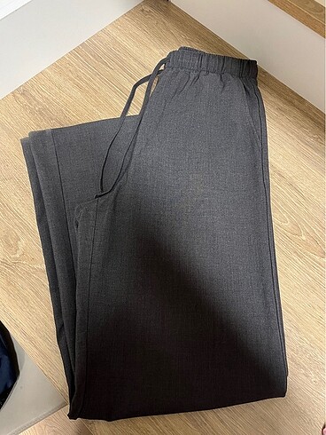 Stradivarius Stradivarius pantolon