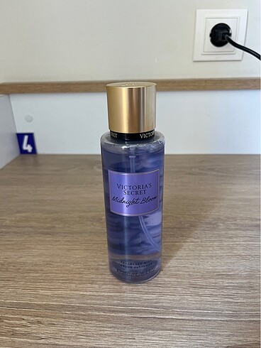 Victoria secret Midnight bloom