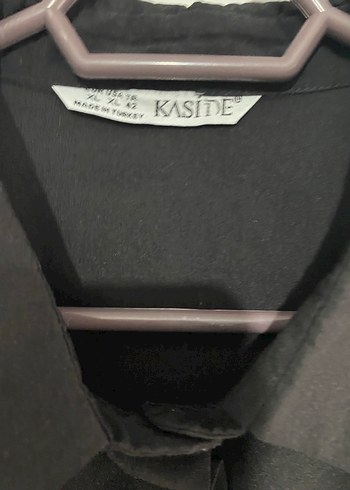 Siyah Düğmeli Uzun Kollu Kadın Gömlek - Görsel 3