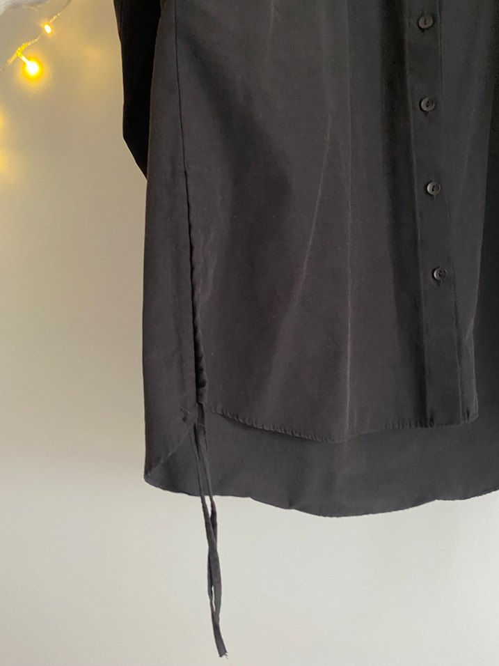 Siyah Düğmeli Uzun Kollu Kadın Gömlek - Görsel 4