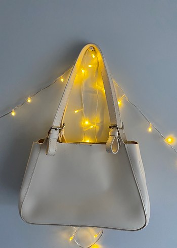 Beyaz Deri Tokalı Kadın Omuz Çantası - Görsel 3