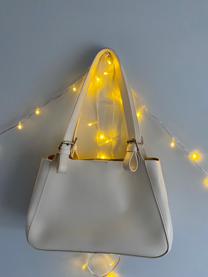 Beyaz Deri Tokalı Kadın Omuz Çantası - Görsel 3