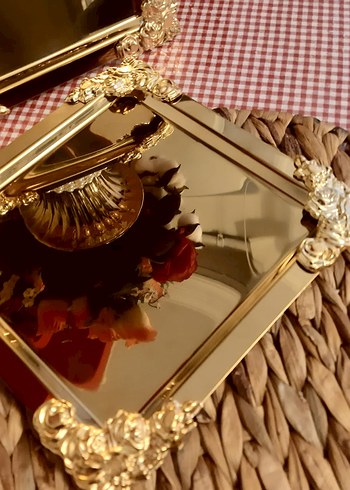 Altın Renkli Parlak Dekoratif Tepsi - Görsel 2