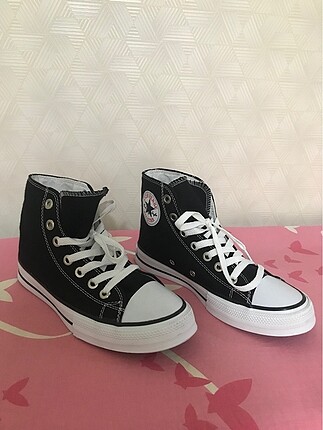 Convers ayakkabı