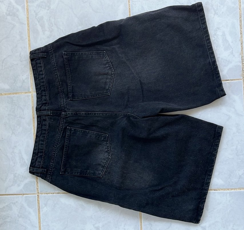 Siyah Uzun Şort - Görsel 2