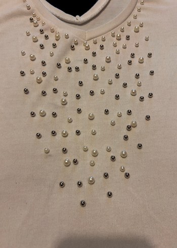 Beyaz V Yaka Uzun Kollu İnci Detaylı Kadın Bluz - Görsel 2