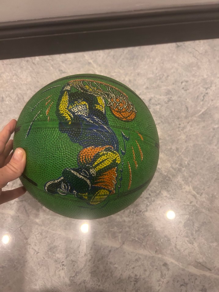 Yeşil Baskılı Basketbol Topu - Görsel 2