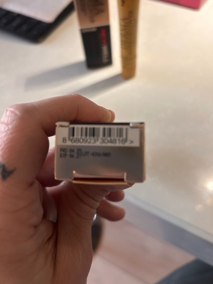 New Well Derma Yoğun Kapatıcı Fondöten - Görsel 4