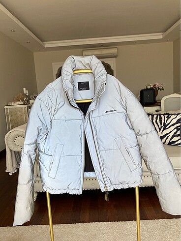 BERSHKA parlak mont