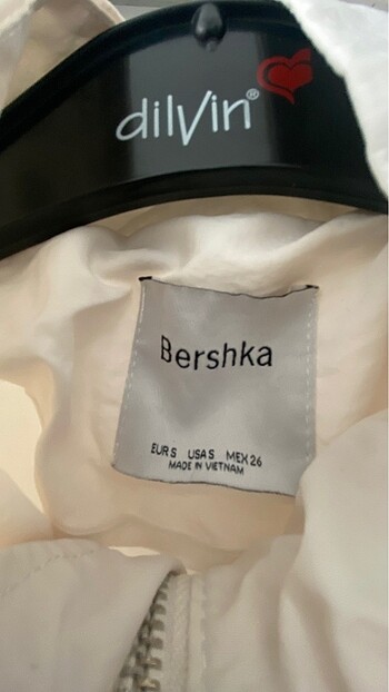 Bershka yağmurluk