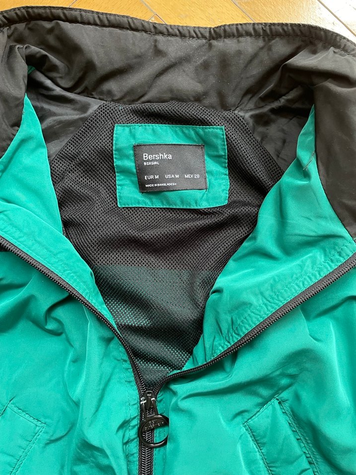 Bershka yağmurluk - Görsel 4