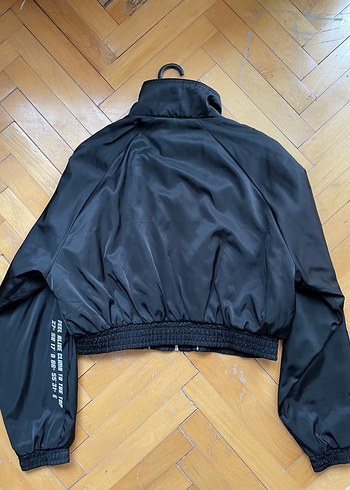 Bershka yağmurluk - Görsel 3