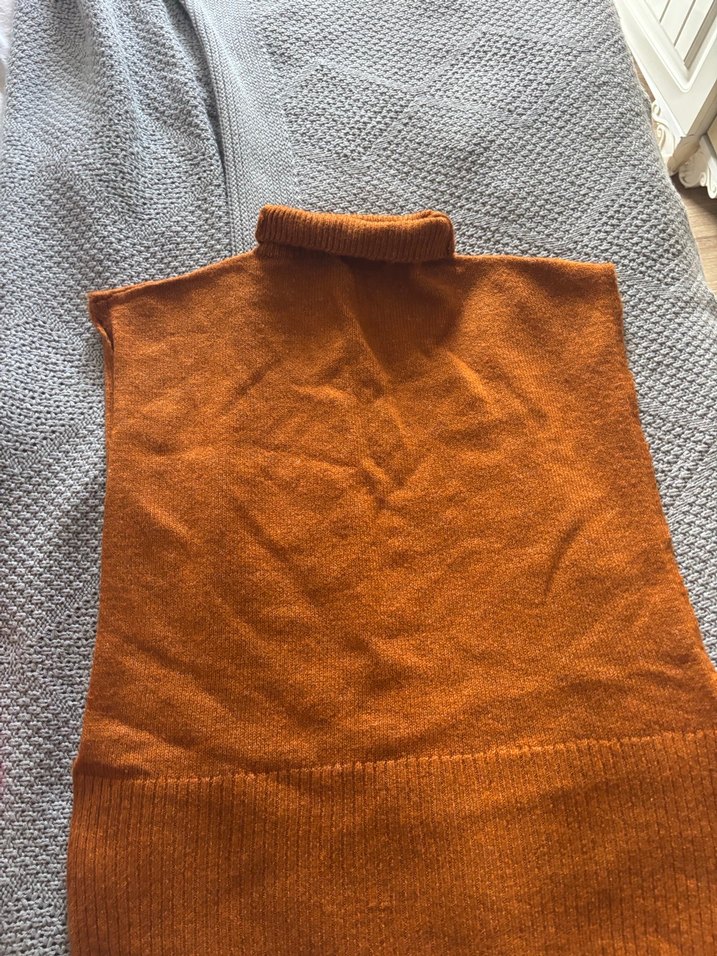 Taba Boğazlı Kolsuz Kadın Kazak - Görsel 4