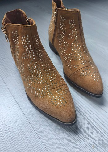 Kahverengi Süet Kadın Dolgu Topuklu Bot - Görsel 3