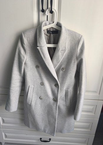 Çift düğmeli gri kaban - Görsel 2