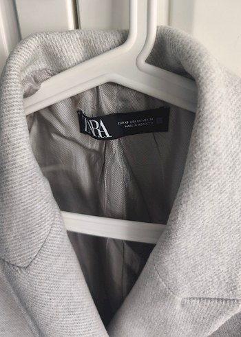 Çift düğmeli gri kaban - Görsel 3