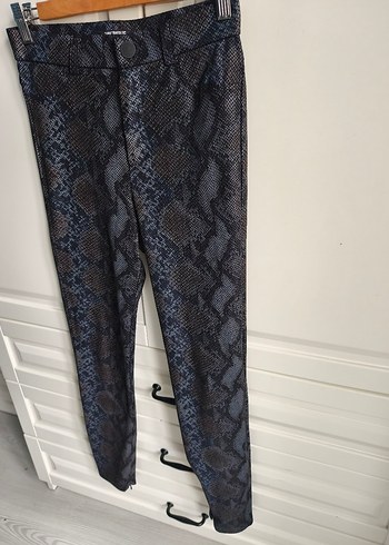 Kadın Gri Yılan Desenli - Görsel 2